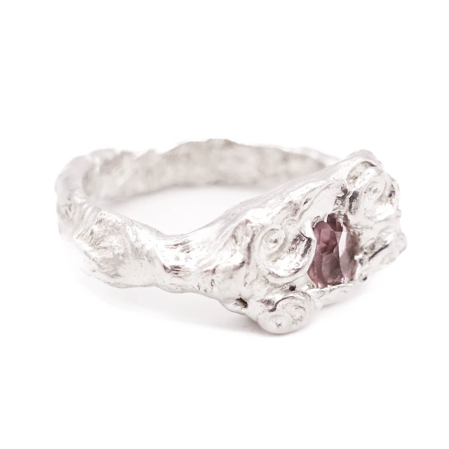 IN FUTURES RING // SZ 7.75