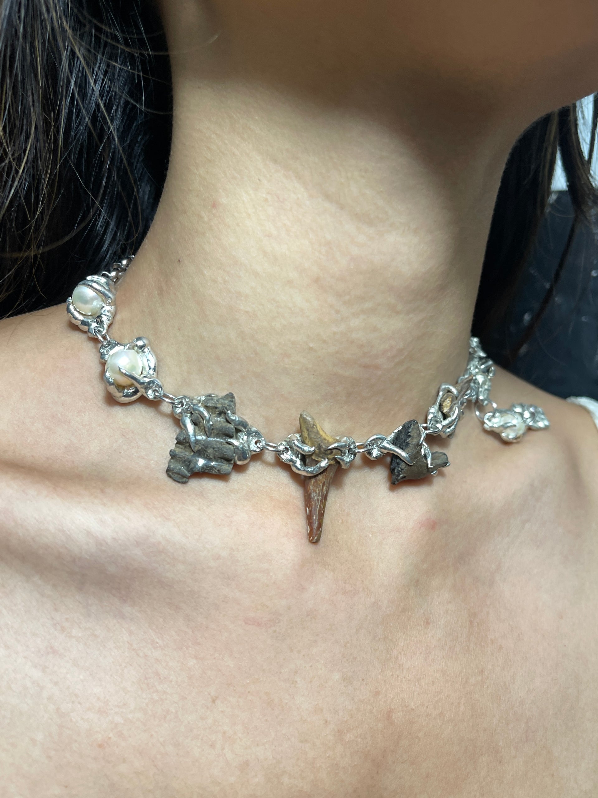 FOSSILED PEARL CHOKER