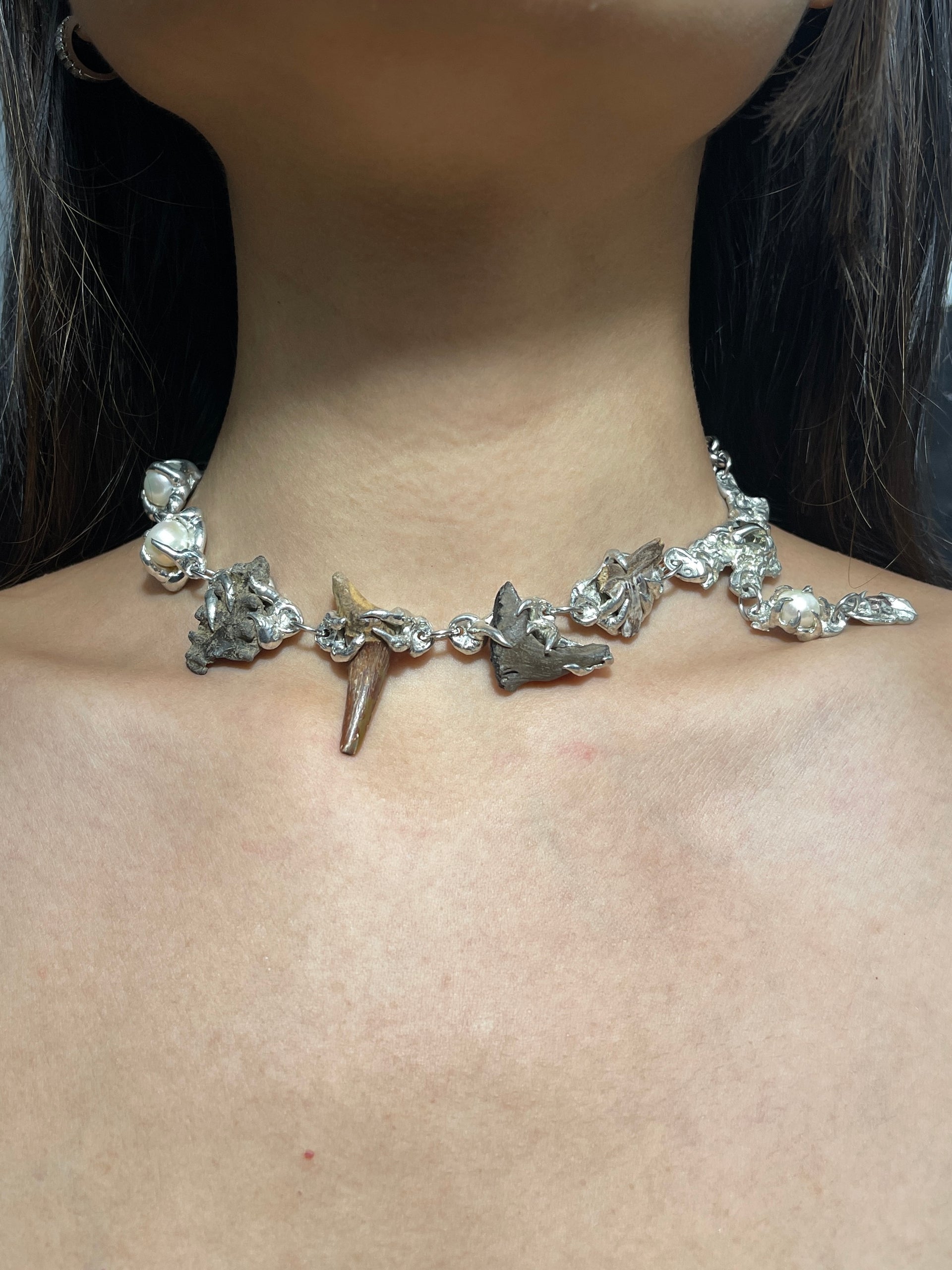 FOSSILED PEARL CHOKER