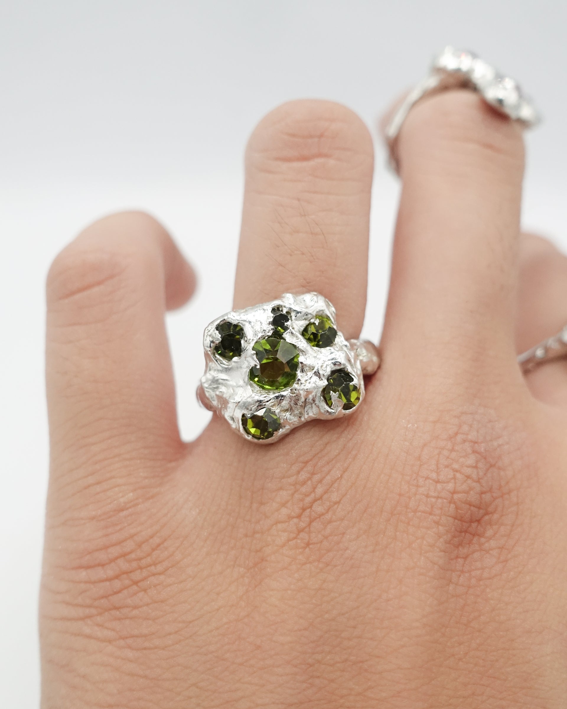MANY FATES RING // SZ 7.5