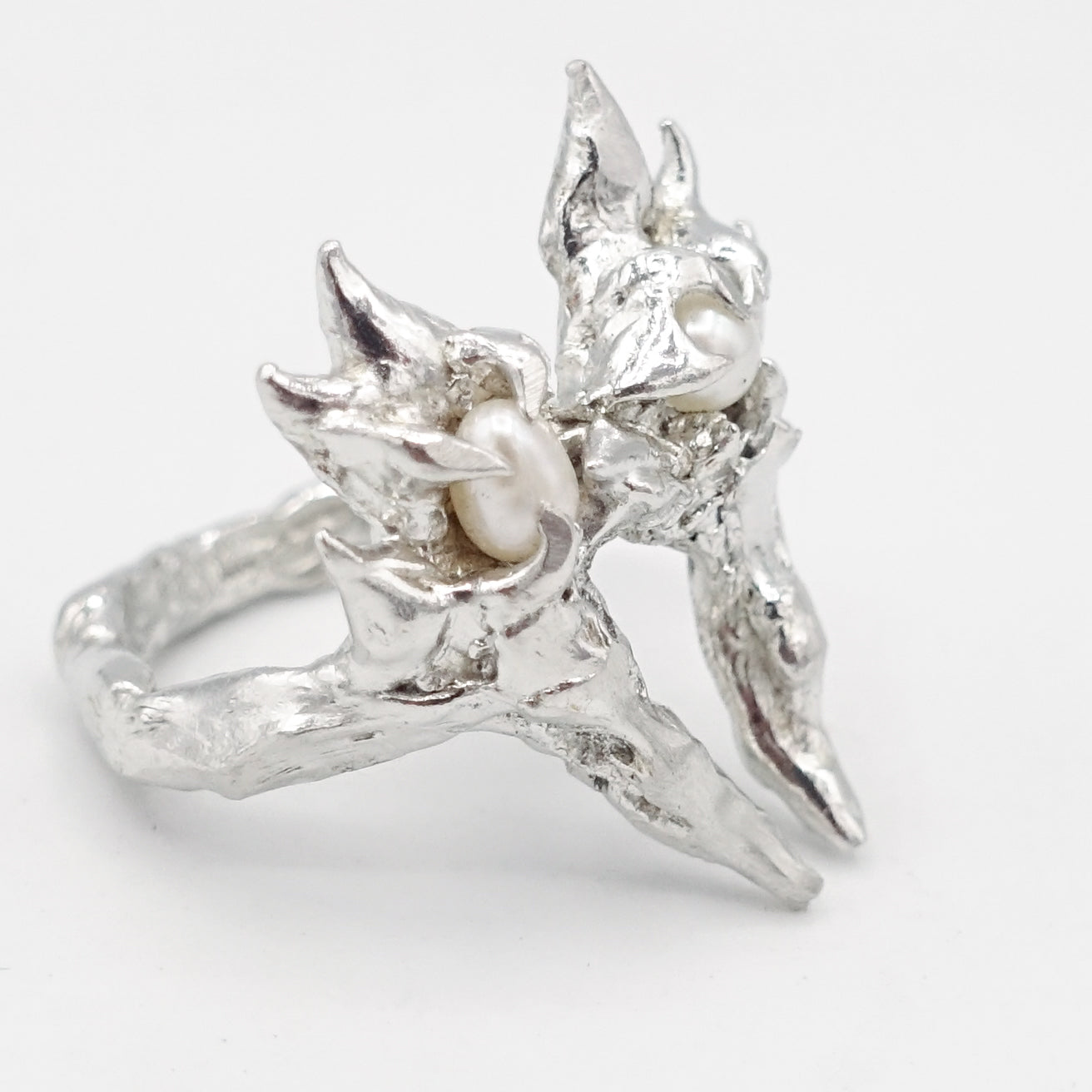 DOUBLE PEARL BUTTERFLY RING // SZ 7.5