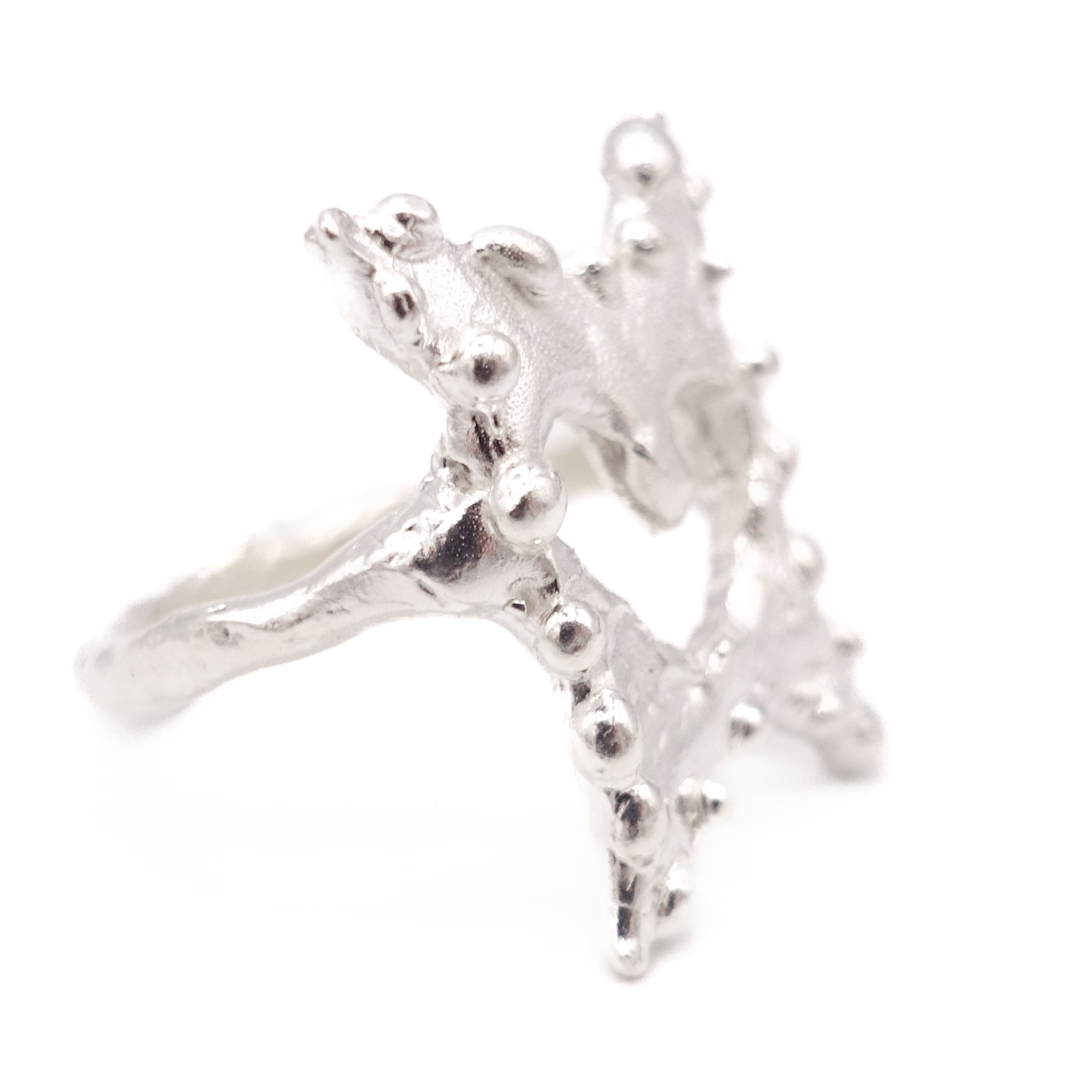ARMOURED HEART RING