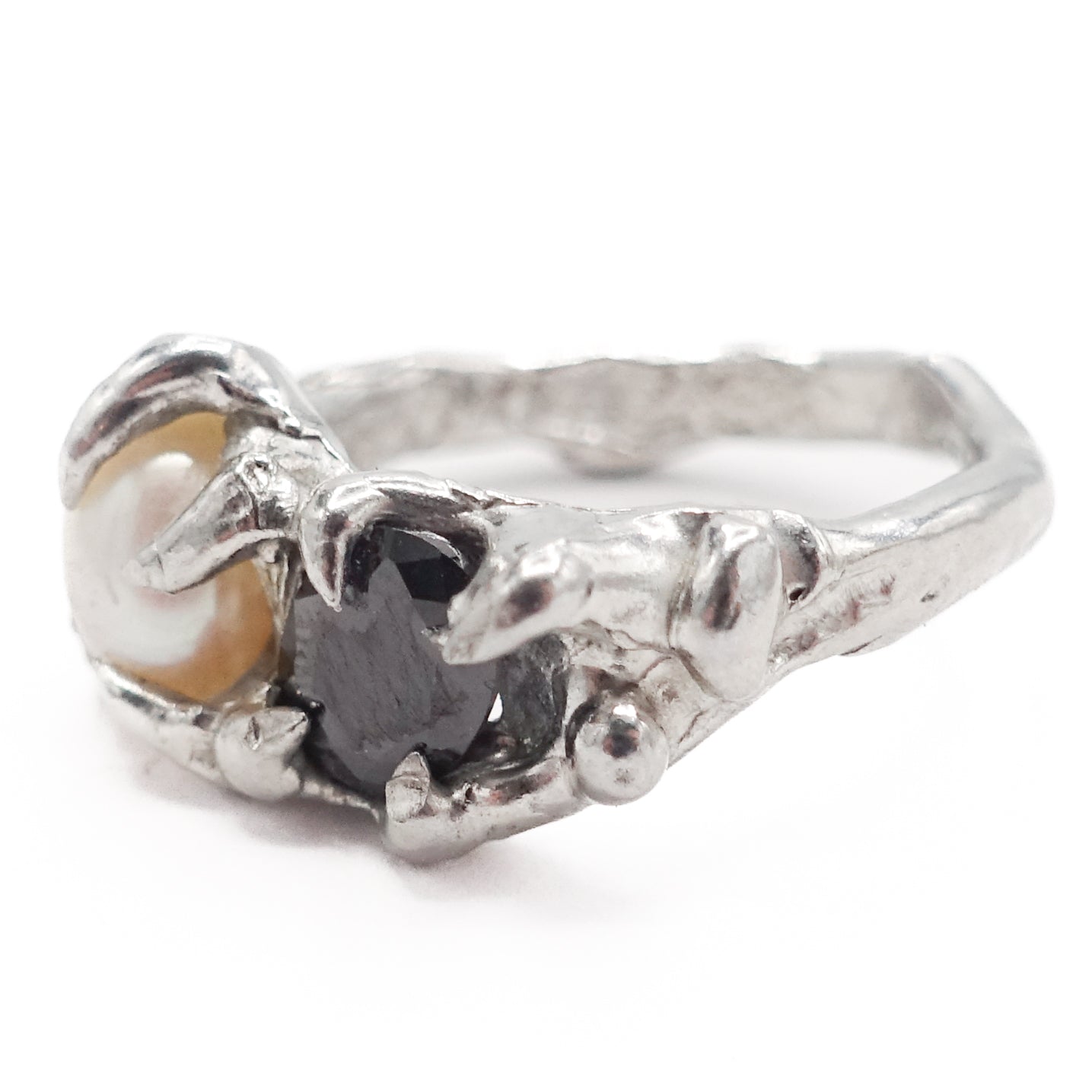 LAMENTATION RING // SZ 8