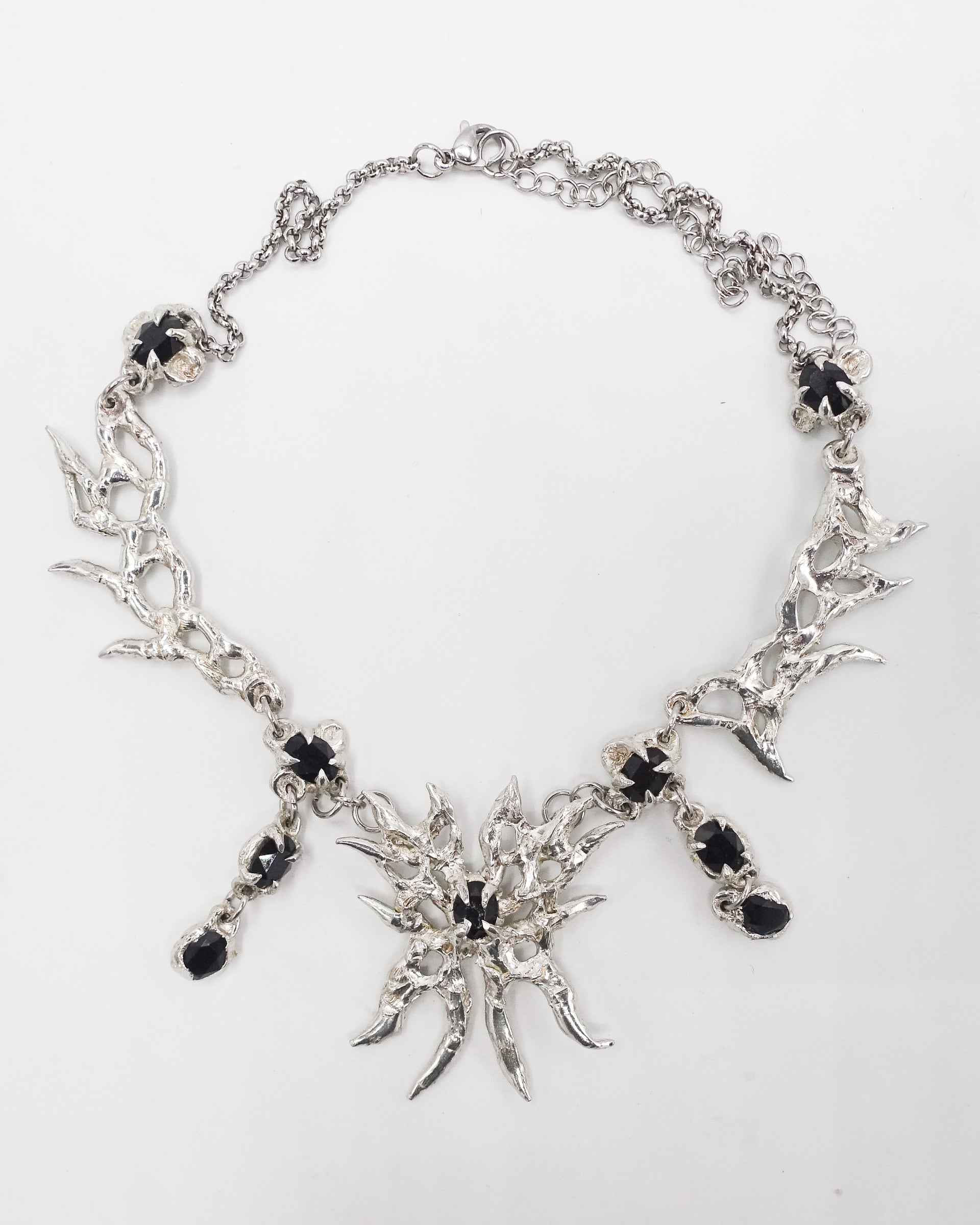 ONYX BUTTERFLY COLLAR