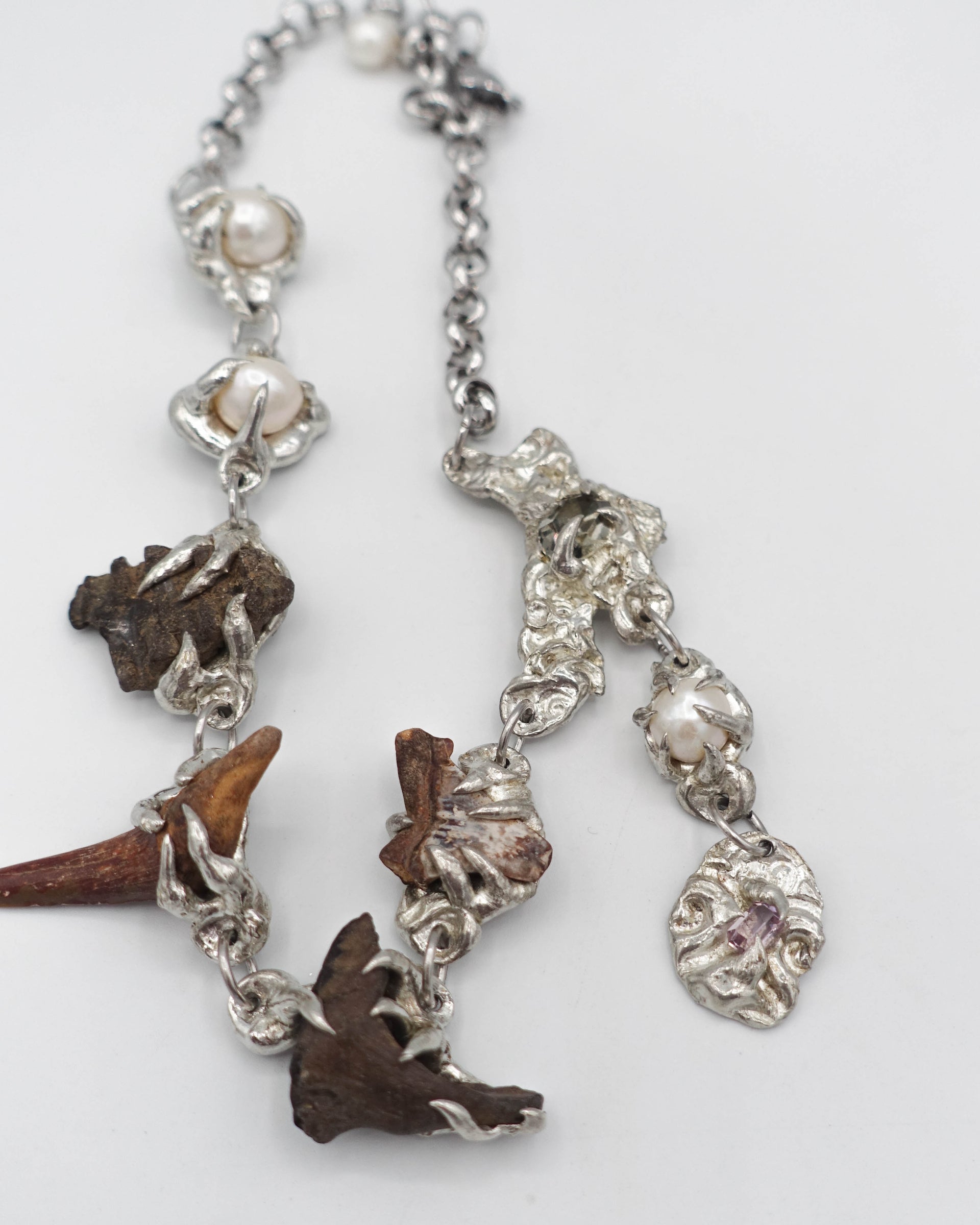 FOSSILED PEARL CHOKER