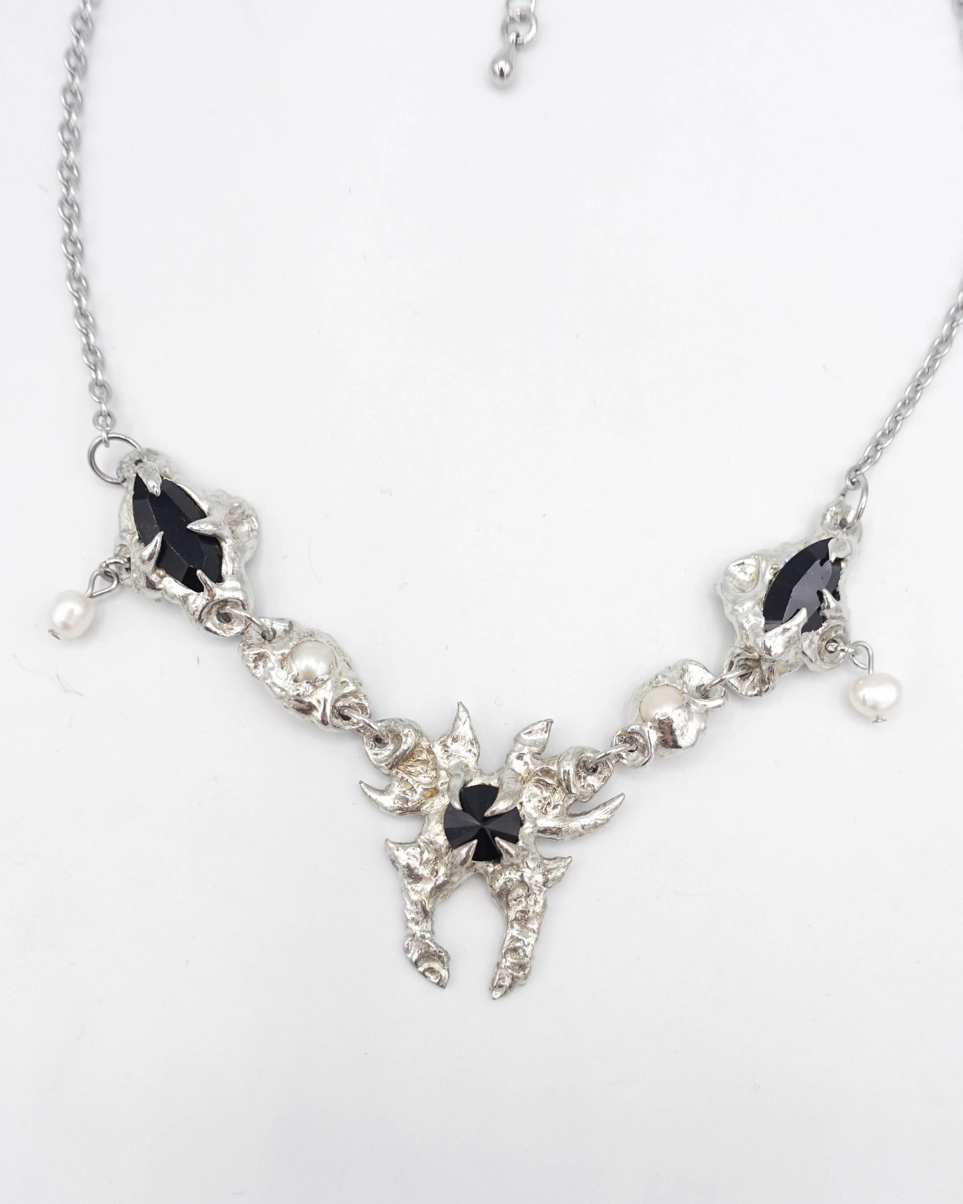 DEMISE COLLAR