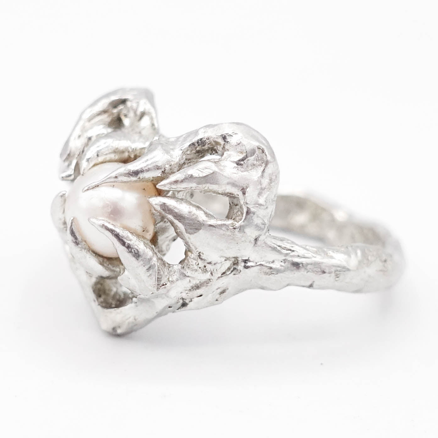 HOLY HEARTED RING // SZ 7