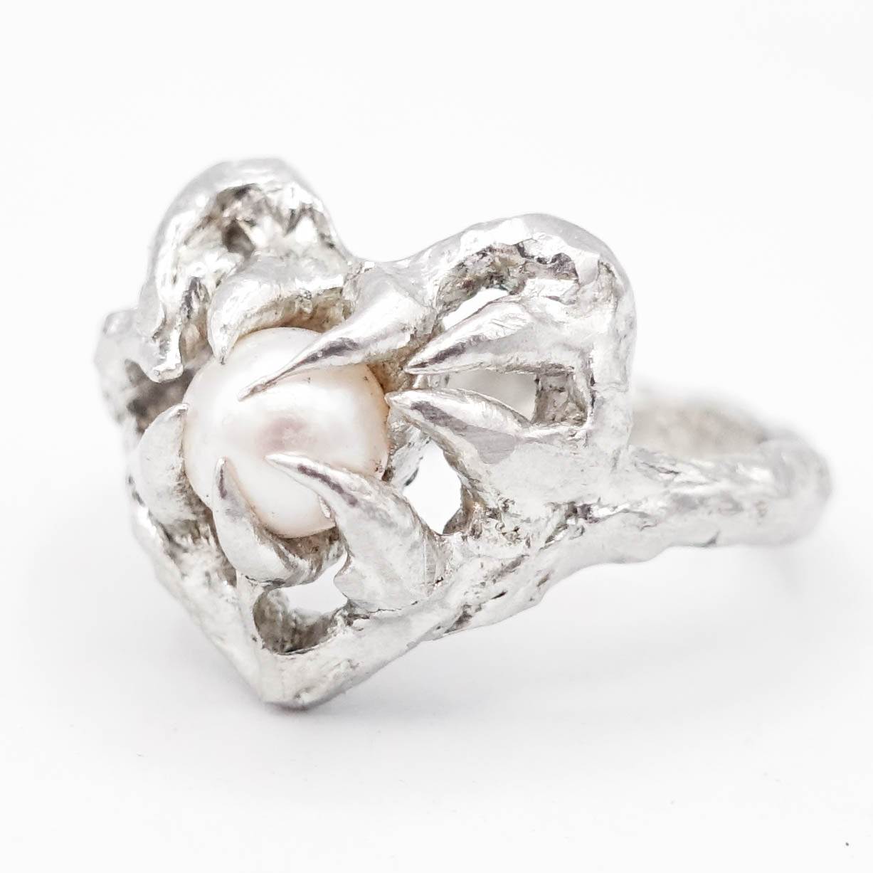 HOLY HEARTED RING // SZ 7