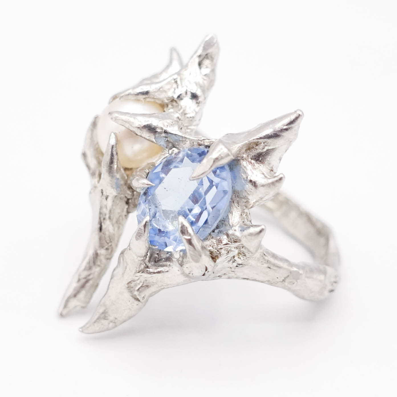 SKY BUTTERFLY RING // SZ 5.25