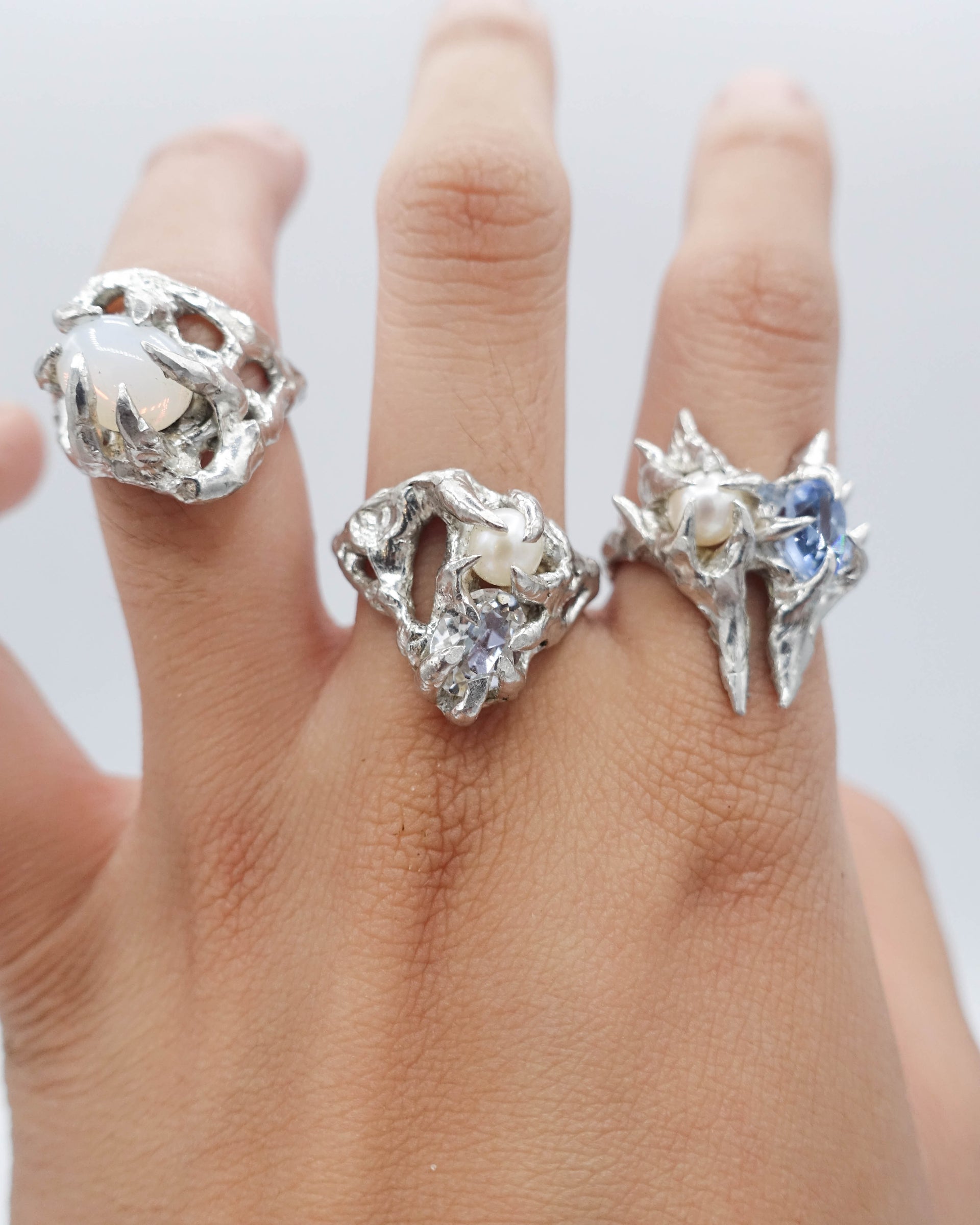 FATAL MYSTERY RING // SZ 7.75