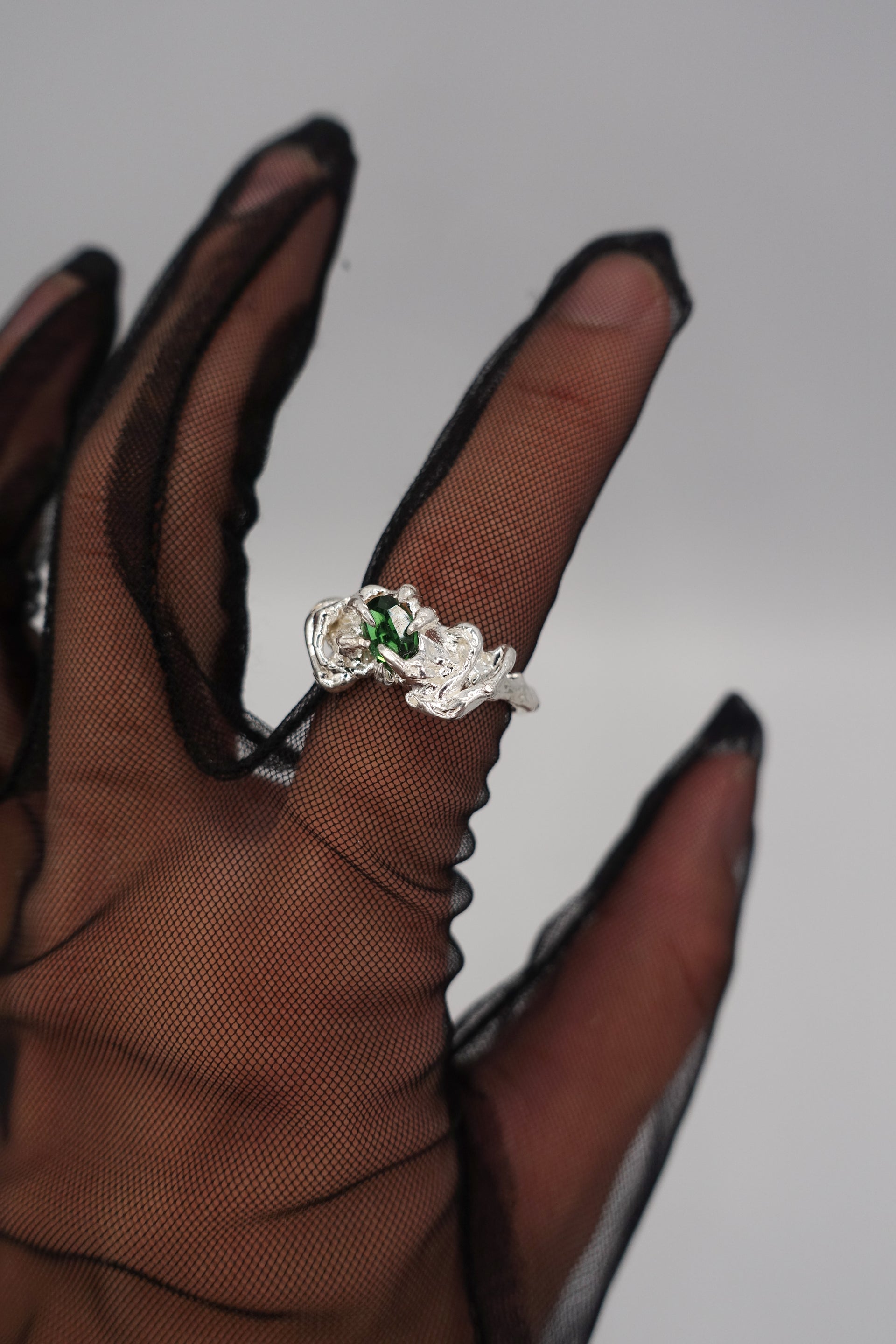 GESTURE RING