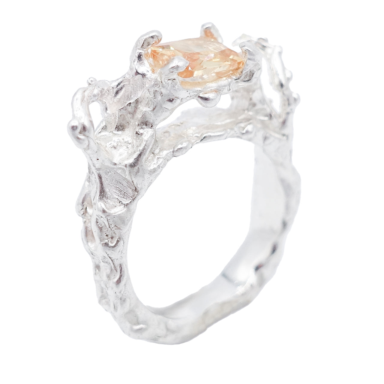 SERAXIS RING (PEACH)