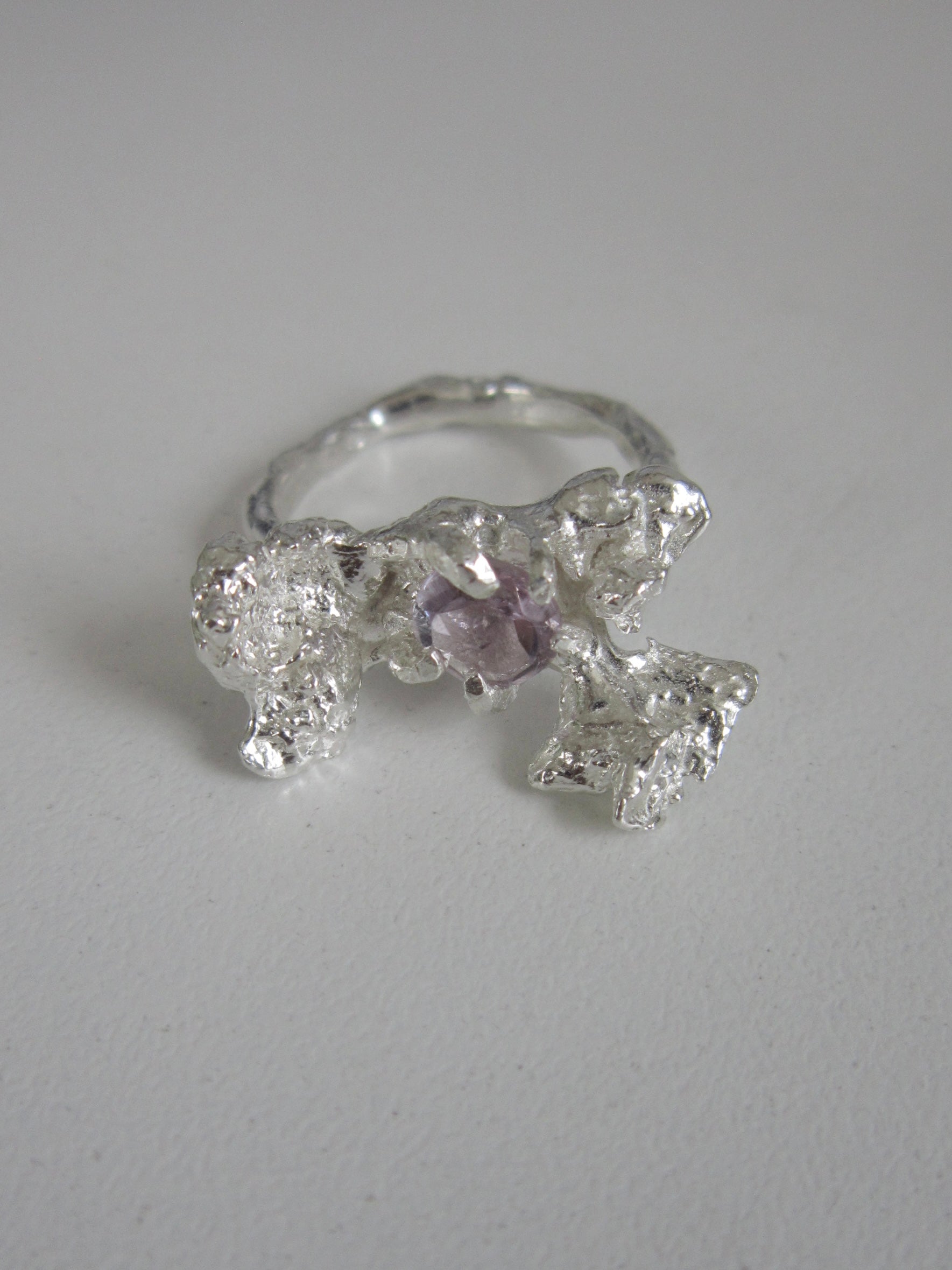 ENTRAILS RING [AMETHYST] [SZ 7]