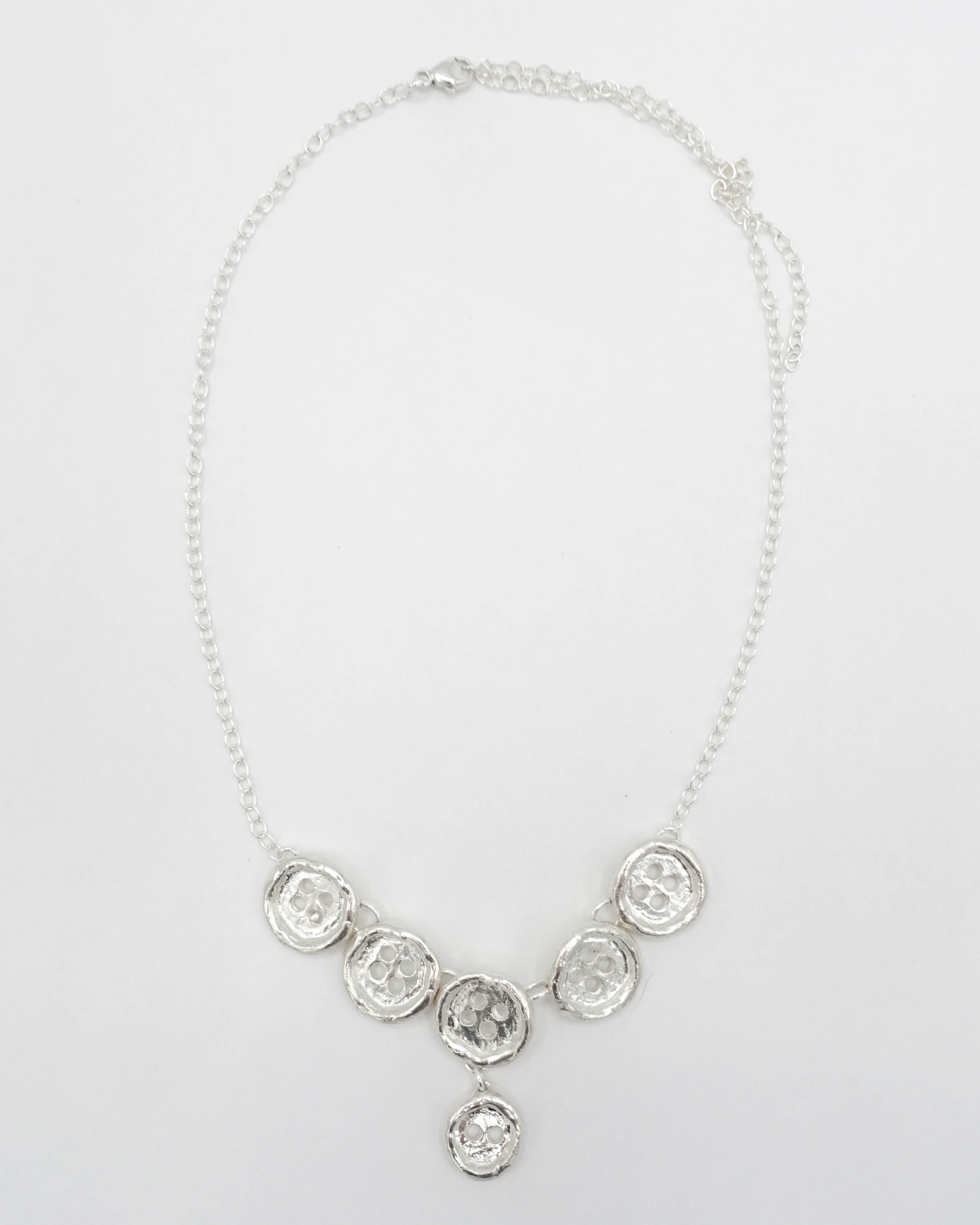 BUTTON NECKLACE - Harlot Hands