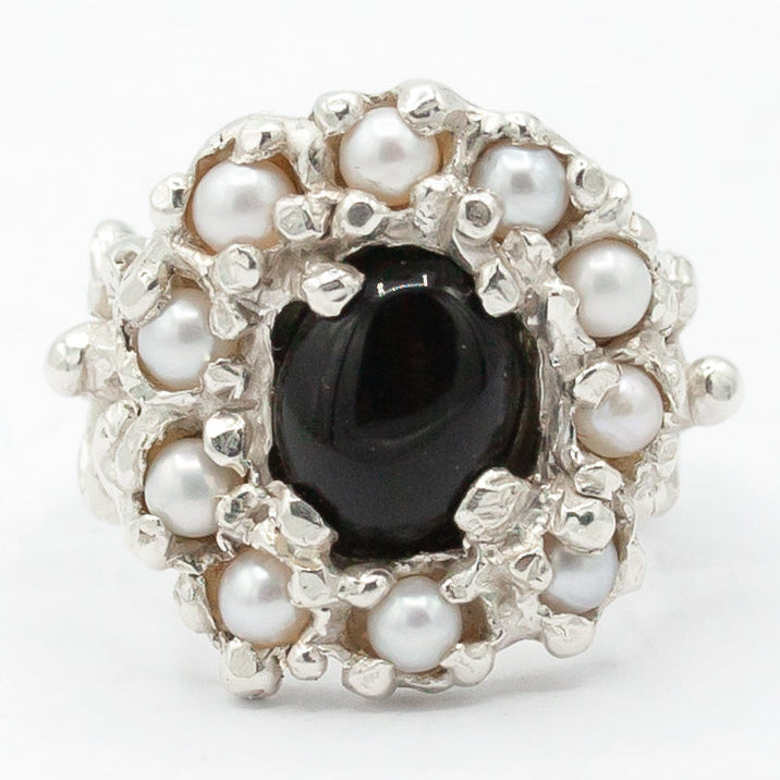 MIDNIGHT DAFFODIL RING