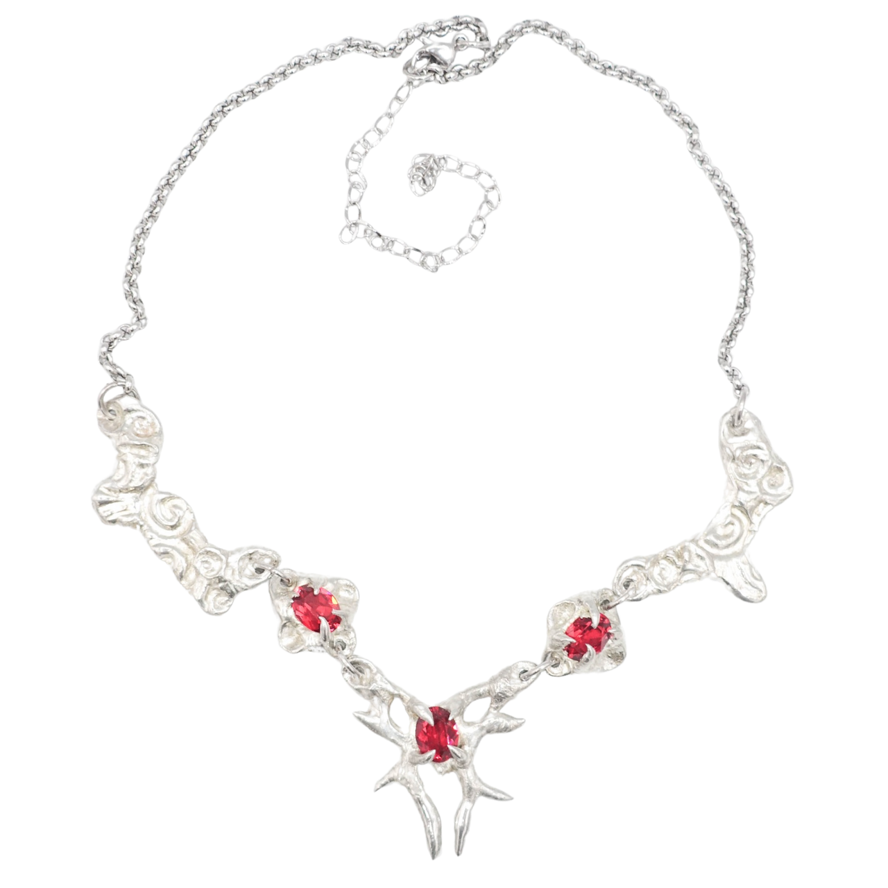 BUTTERFLY COLLAR
