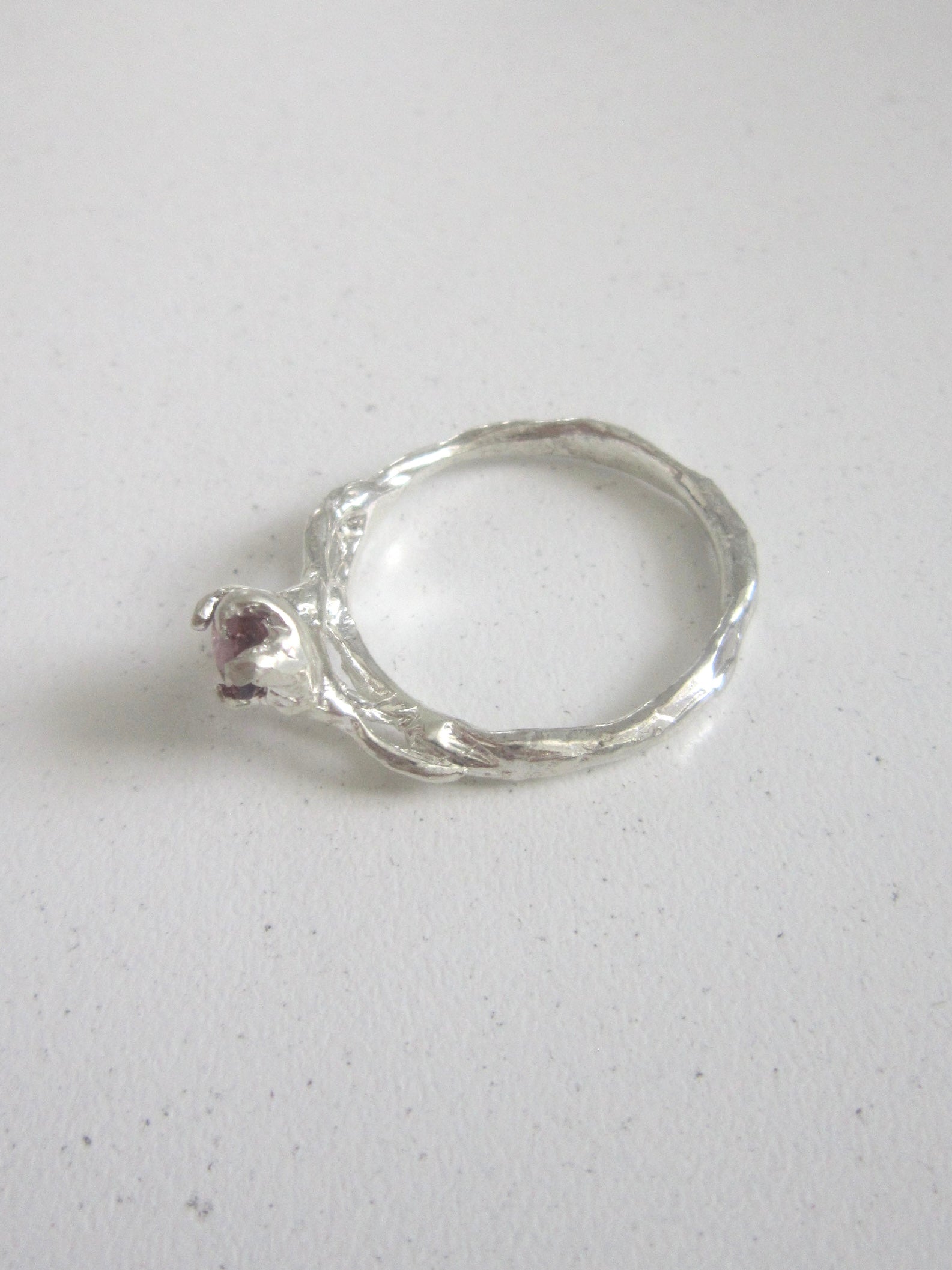 BEATRICE RING [sz 9]