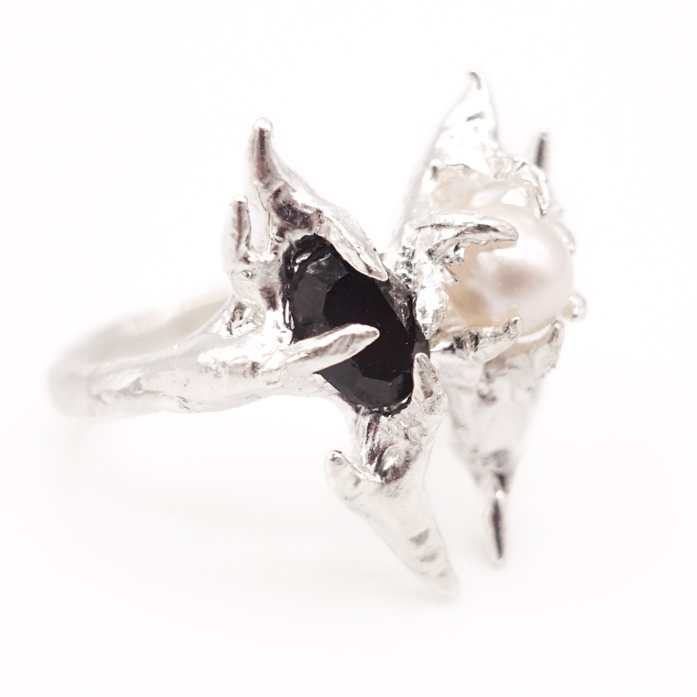 WICKED BUTTERFLY RING