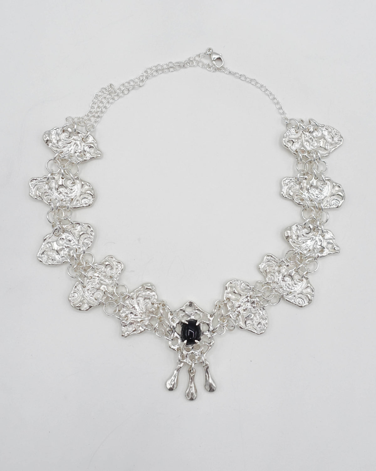 THALIA CHAIN