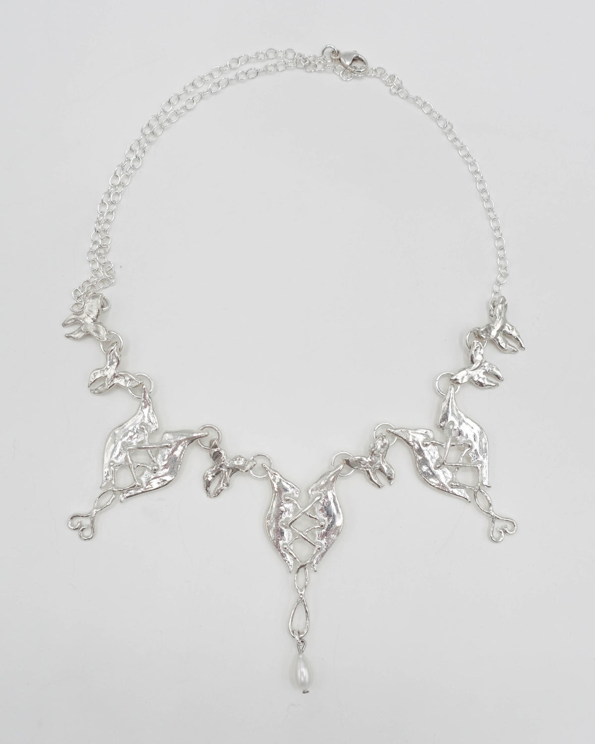 VOTIVE COLLAR