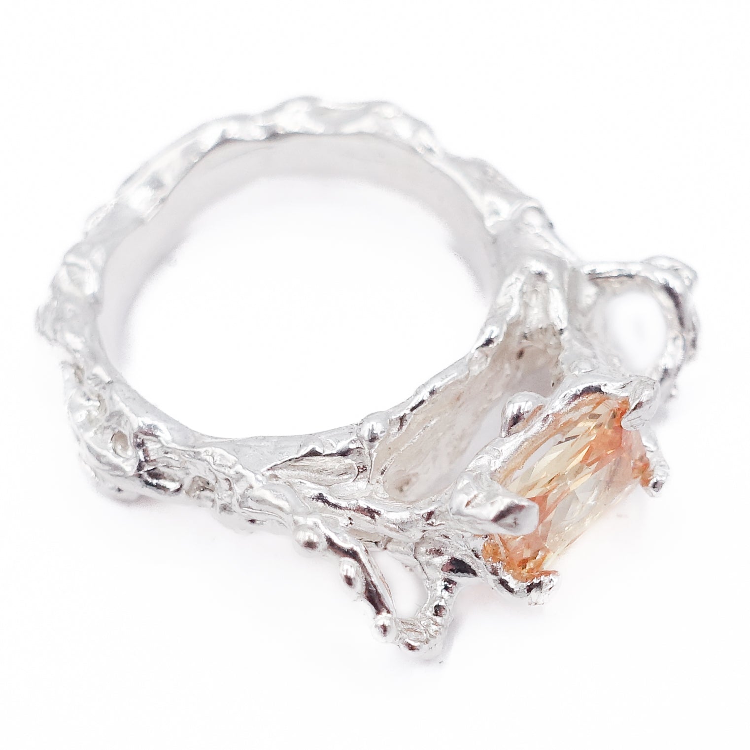 SERAXIS RING (PEACH)