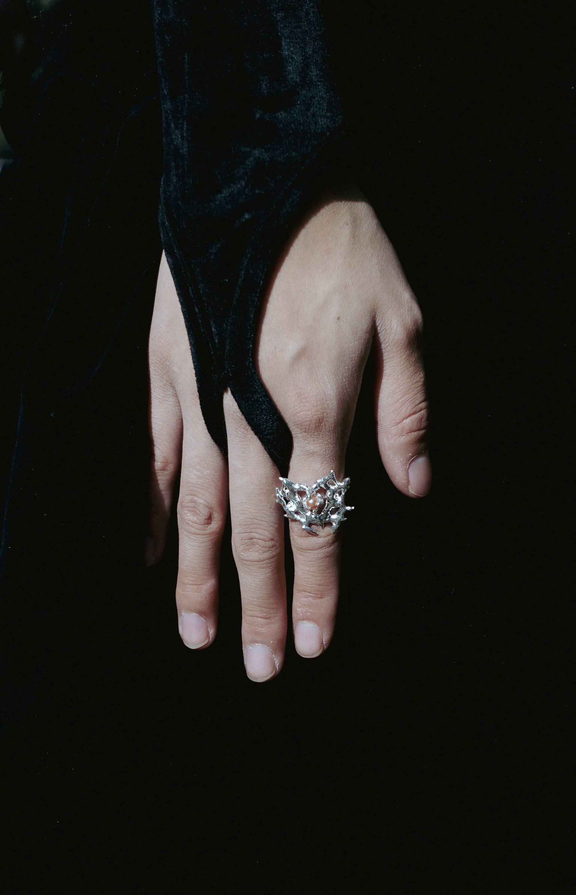 ADORATION RING (SZ 8)